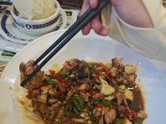 酱爆紫苏牛蛙-老唐三下锅 ·张家界地标美食(溪布街店)