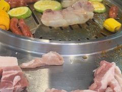 -哈哈碳都·牛肋条无限自助烤肉(宝龙店)
