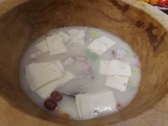 -滇香肴·云南菜蒸汽石锅鱼(云南北路店)