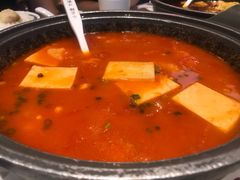 -渝是乎酸菜鱼·川渝小炒(新世界百货望京店)