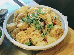 -锅老头海鲜铁锅炖