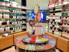 零售区-Laderach 莱德拉(上海环贸iapm店)