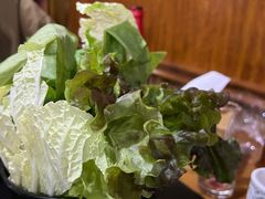 -果松木炭酸菜铜火锅·外婆参鸡汤