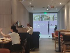 大堂-必胜客(欧亚卖场店)