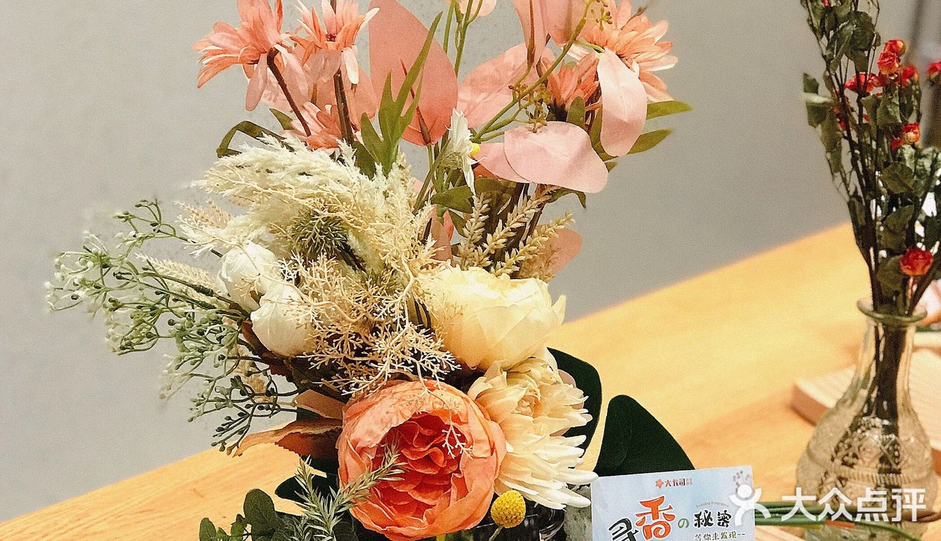 上学时总爱喝的大卡司出新品了！整一个甜蜜花香🌸