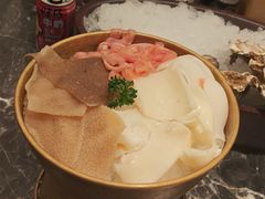 -牛YO寿喜烧·铁板烧和牛火锅自助(市府恒隆店)