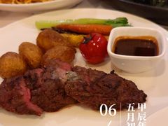 -WOLFGANG PUCK KITCHEN & BAR(迪士尼小镇店)
