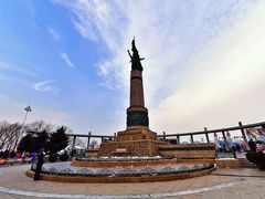 -人民防洪胜利纪念塔