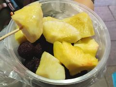 菠萝-老炳·七丛松甘草水果