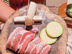 -蚂蚁洞·烤肉大营地(上海静安大悦城店)