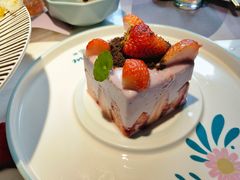 草莓外交官-蜜桃花开·中西融合菜E&W(南长街店)