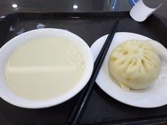 -聚德华天护国寺小吃(甜水园店)