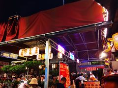 等位区-捞锅坝子老火锅(汽博中心店)