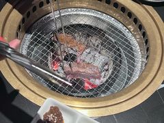 -山川小町·极番烧肉(新地假日广场店)
