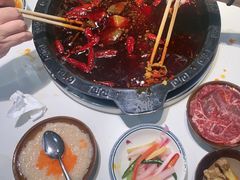 -卤校长老火锅(杨家坪直营店)