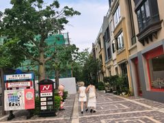 -佛罗伦萨小镇广佛名品奥特莱斯(疏港路店)