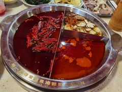 艳红酸辣三拼锅-陈艳红火锅菜·冒菜(簋街店)