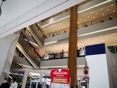 -资和信百货商场