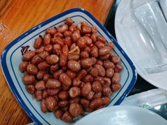 油炸花生米-三里屯土灶炖公鸡地锅鸡(江东店)