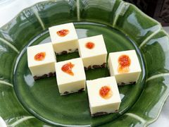 椰奶红豆糕-品海楼·大连海鲜·北派海肠捞饭(老虎滩·渔人码头店)