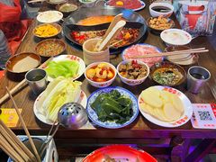 -萍姐火锅·公路夜市(武汉首店)