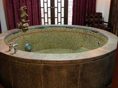 -裕龙汤泉