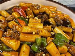 松子牛肉炒年糕-梁溪河畔·吉府花园(南长街南下塘店)