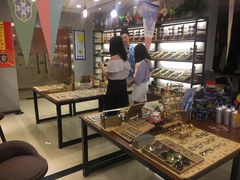 -肆兮眼镜·蔡司·徕卡战略合作店(大坪店)