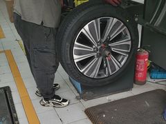 -捷之洁·米其林轮胎汽车维修保养(浦江镇江月路店)