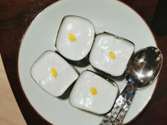 椰汁西米盏-食肆&Fourteen(武林夜市店)