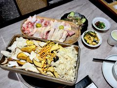 -野·大山里野生菌石锅土鸡(益田假日店)