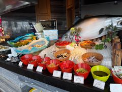 -荣誉国际酒店-云顶旋转餐厅