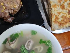 -老天桥酱肉烧饼夹肘子(天桥店)