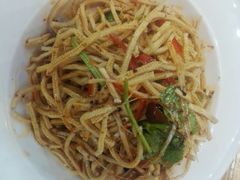 凉拌豆腐丝-管氏翅吧(国展店)