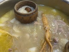 -朴小妹人参鸡汤火锅(长白山万达店)