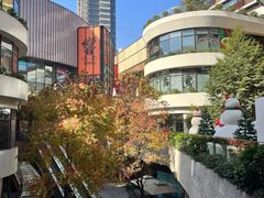 -瑞虹新天地月亮湾
