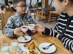 -四月吧餐厅(正阳步行街店)