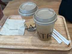 -théATRE 茶聚场(王府中環店)