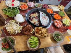 -赵美丽·重庆社区火锅·直营店(火车东站·中豪国际店)