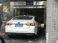 -新华百货商城（新街口物美）-停车场