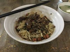 -阿阳牛腩腌面店