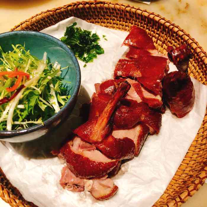 锦府盐帮·胡宅(九龙山合生汇店)-"工作日中午来的～人不是很多～吃过