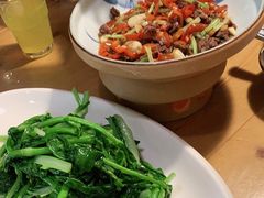 -老板很二(吉大店)