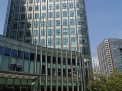 -上海跨国采购会展中心