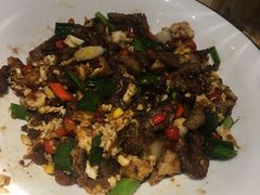 荷包蛋炒拆骨肉-湘阁里辣(沙井华润万家店)