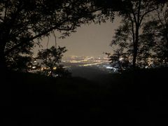 -鬼笑石后山停车场