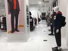 -优衣库(泉州中骏世界城店)
