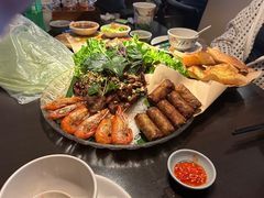 -大头虾越式风味餐厅(光明广场店)