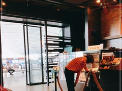 -星巴克(深圳北站B5检票口)