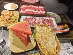 -宽板凳老灶火锅(台湾街店)
